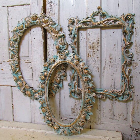 Distressed frame grouping wall hangings robins egg blue w/ white shabby