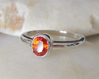 Oval Garnet Ring- Gemstone Ring- Stack Rings- Citrine Ring- Solitaire Rings- Birthstone Ring- Rings for Her- Midi Ring- Knuckle Ring- Rings