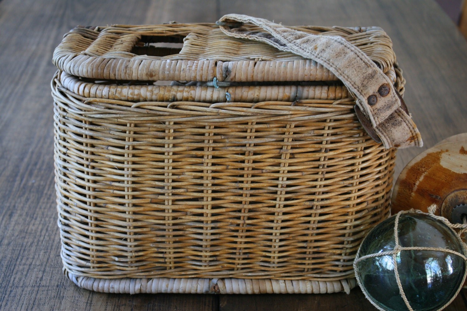 Vintage Fishing Creel Fisherman's Basket Cane Basket with