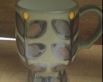 1970s ceramic pedestal mug