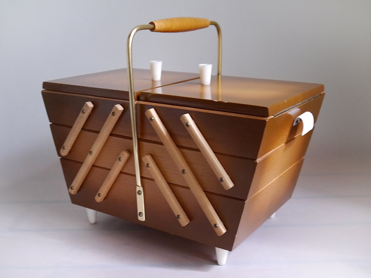 Vintage sewing basket accordion box Wood Basket knitting organizer Mid Century furniture