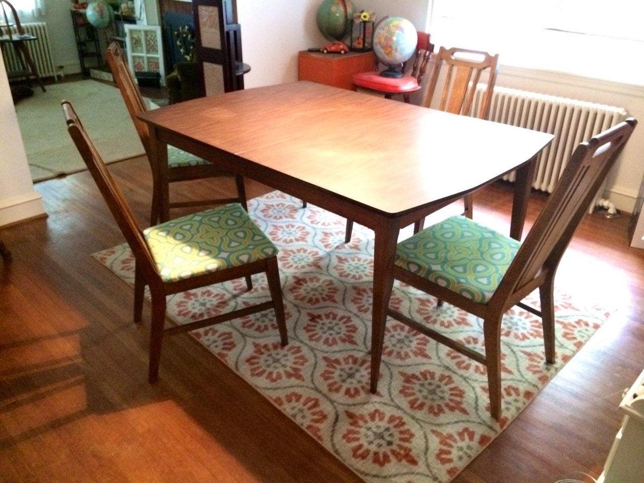 Bassett Mid Century Dining Room Table And Chairs