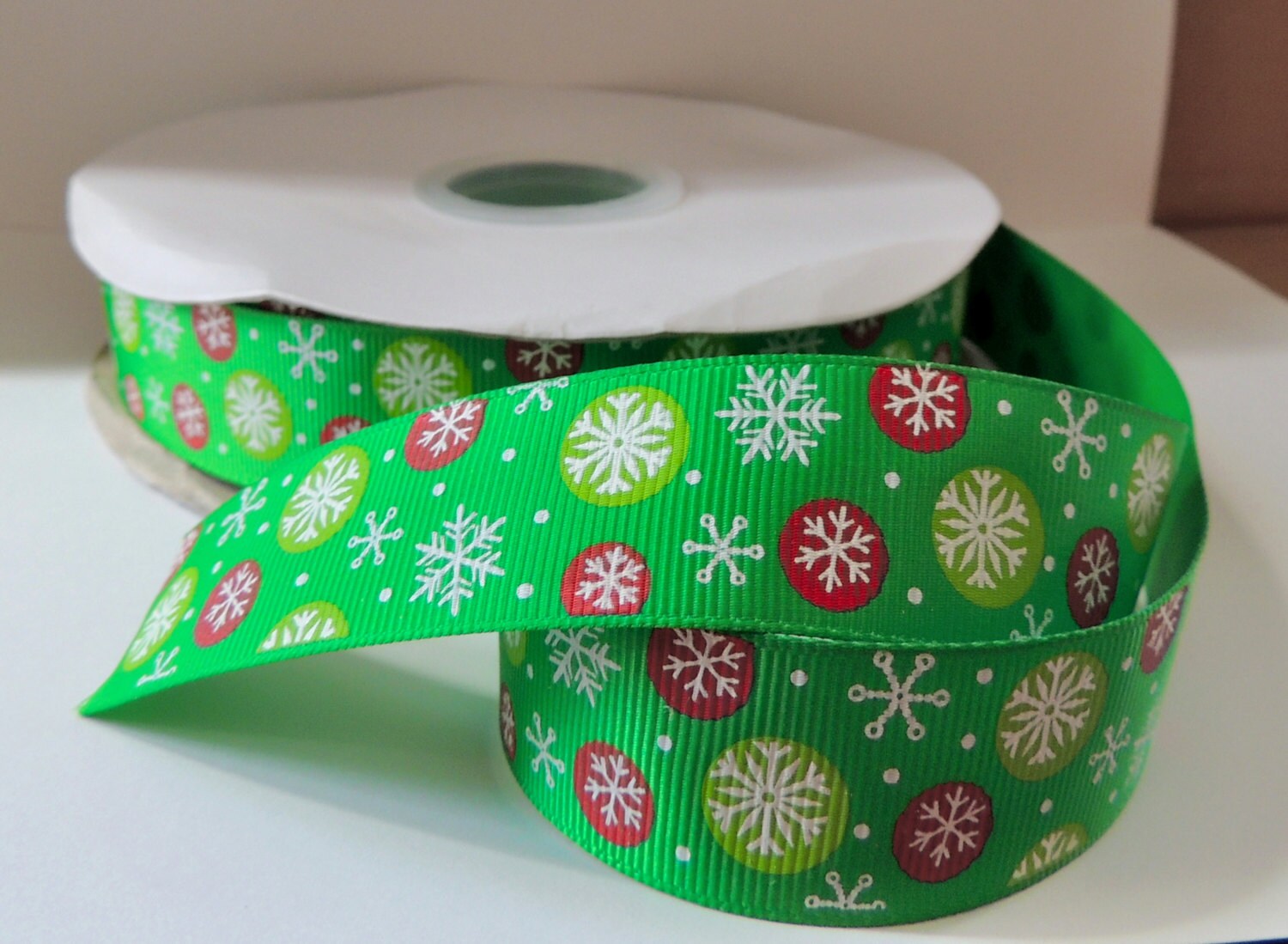1" Grosgrain Ribbon Christmas Snowflakes on Green Background 3 yards