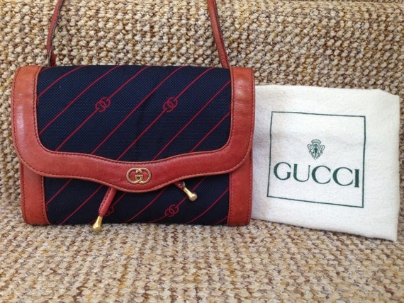 Sale Authentic Gucci shoulder bag/cross body bag made in