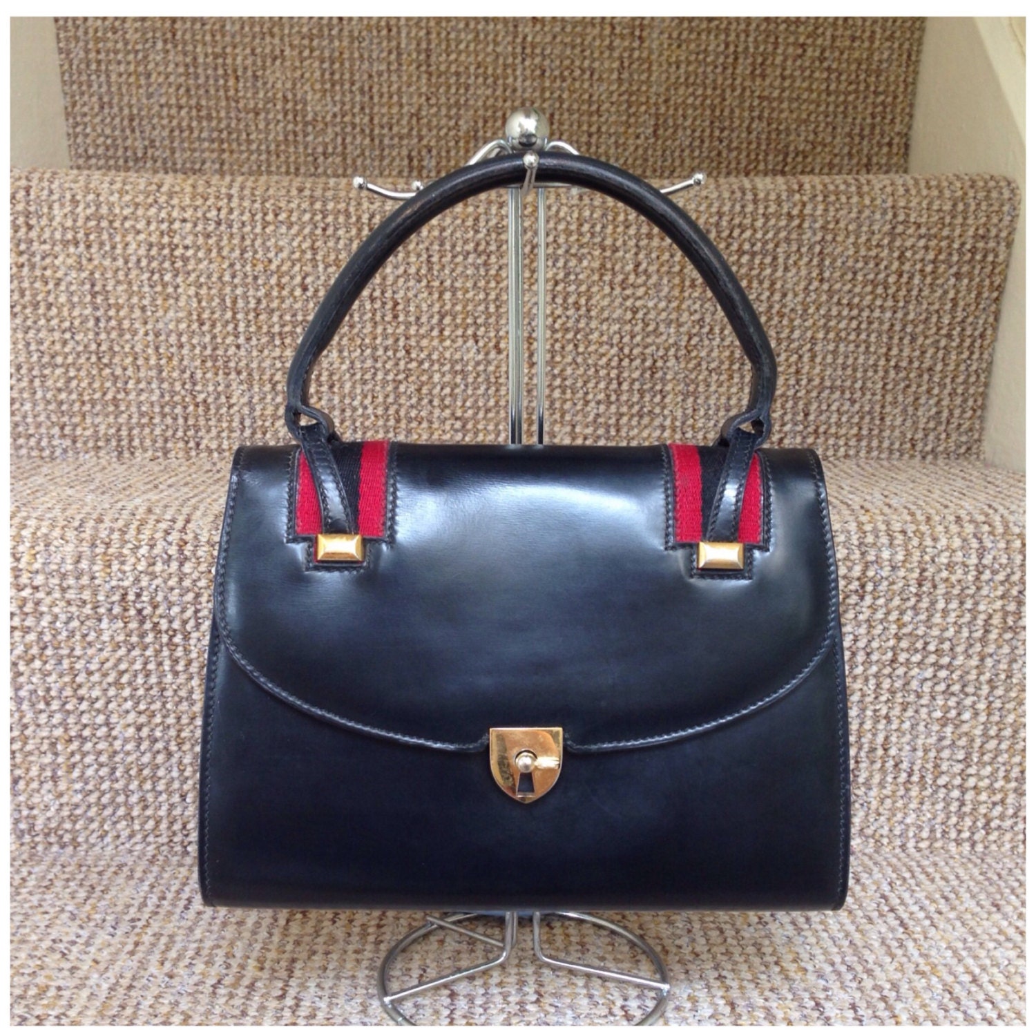 Sale Authentic Gucci black leather handbag made by KingdomOfBags