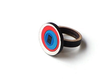 Stylish laser cut wooden ring - model 2/3