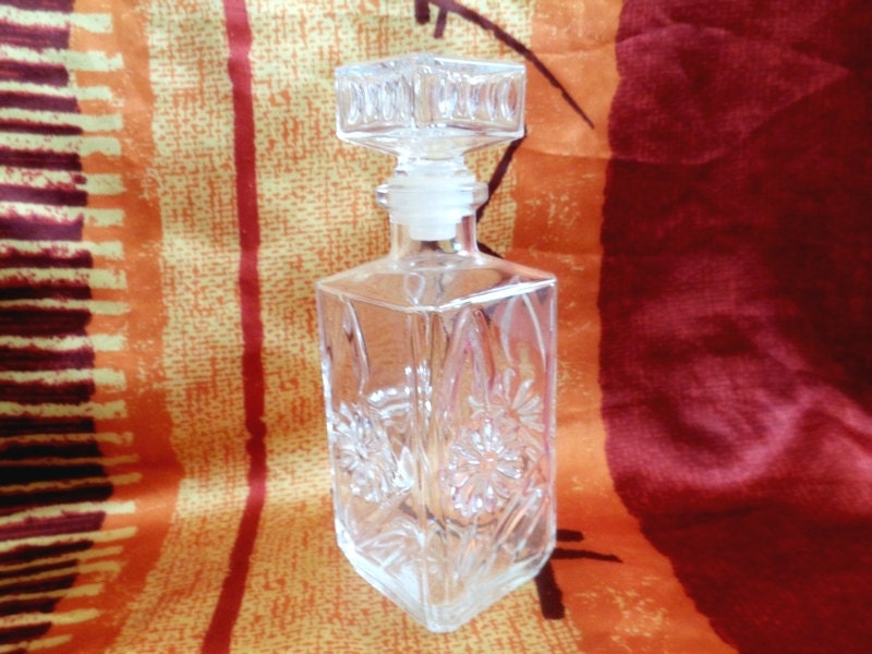Glass Decanter, Serving Bottle, Barware, Square Decanter, Drinks Holder