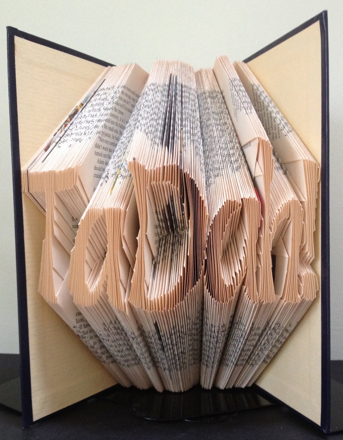 TA DAH Book Folding Pattern. DIY gift for book art. Template