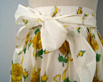 Vintage retro 1950s yellow floral hostess apron