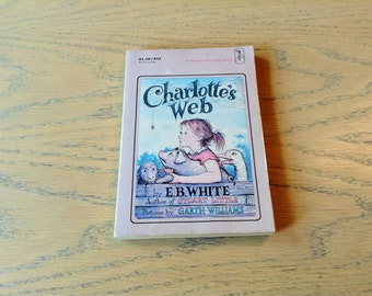 Book: Charlotte's Web by E.B. White - 1970s Paperback