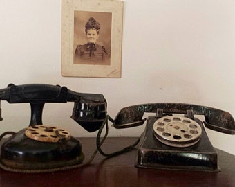 Vintage Black Metal Toy Telephone * FREE SHIPPING *