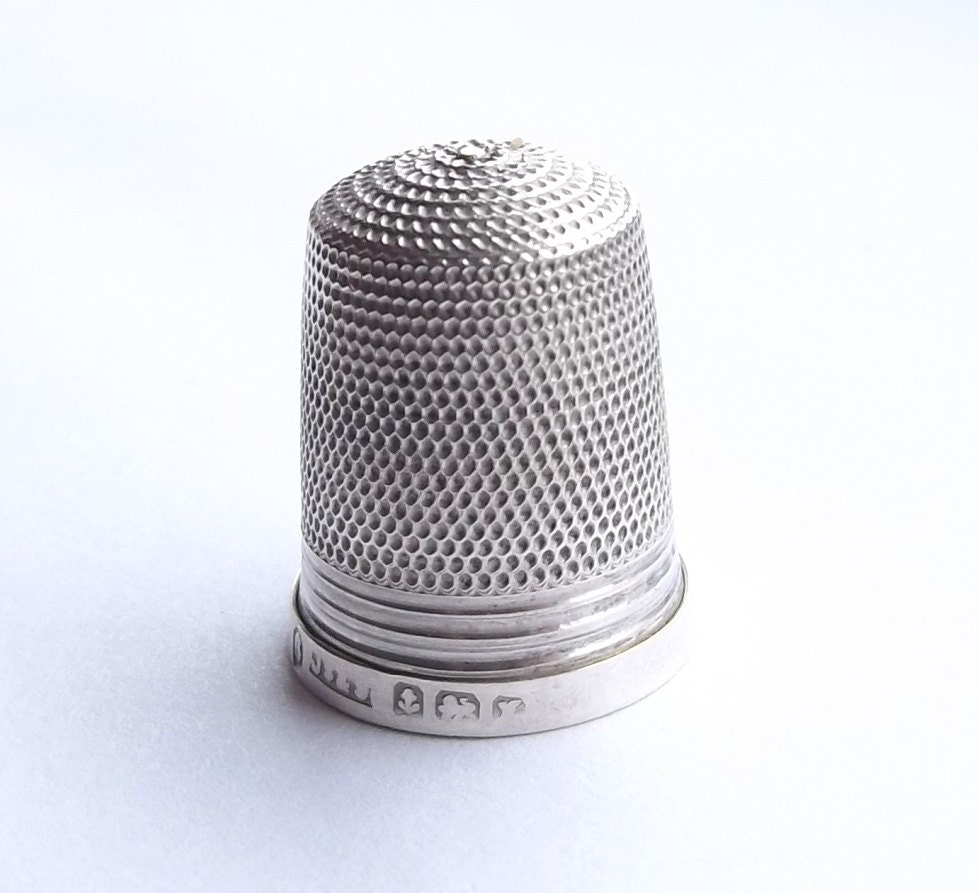Vintage Sterling Silver Thimble UK Size 6 Hallmarked 1948