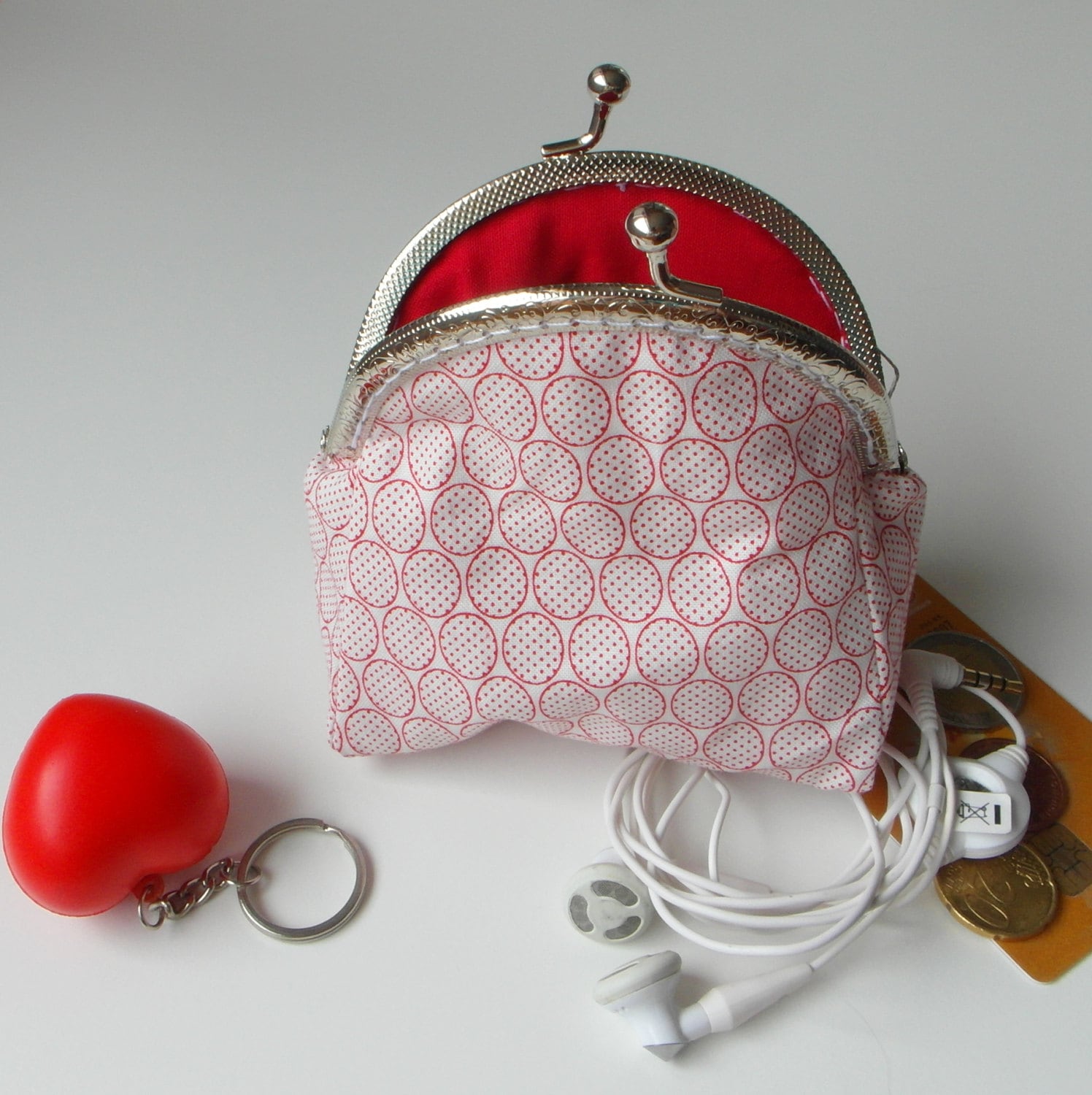 Clasp coin purse Red and white Small makeup bag Womens