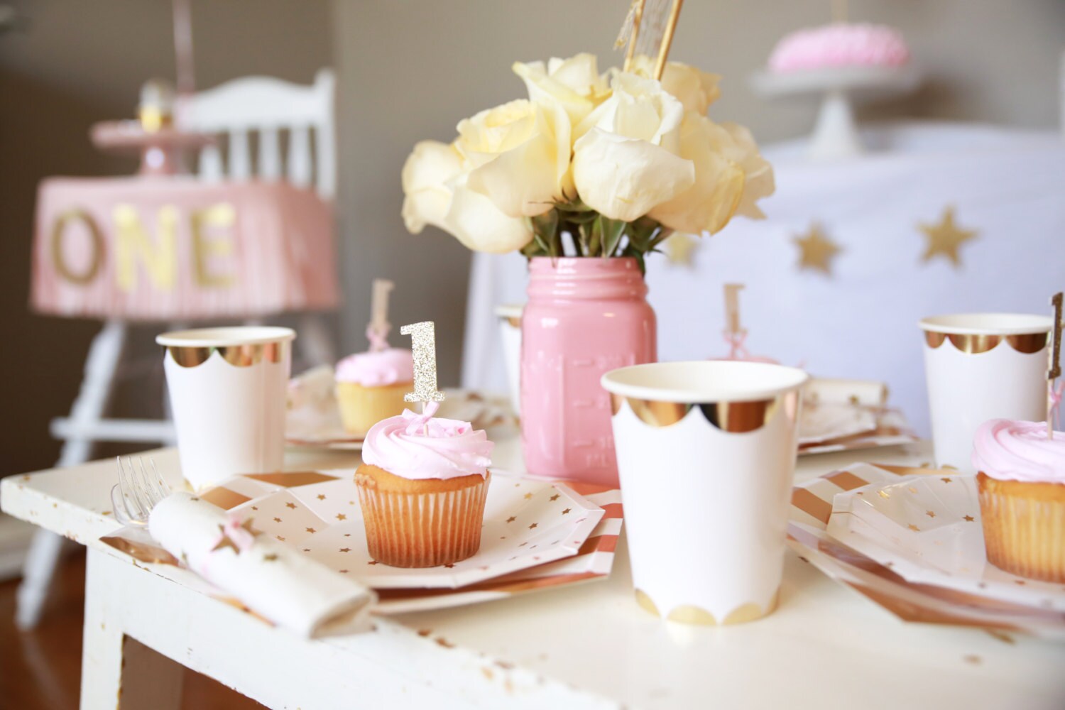 Gold Scallop Party Cup