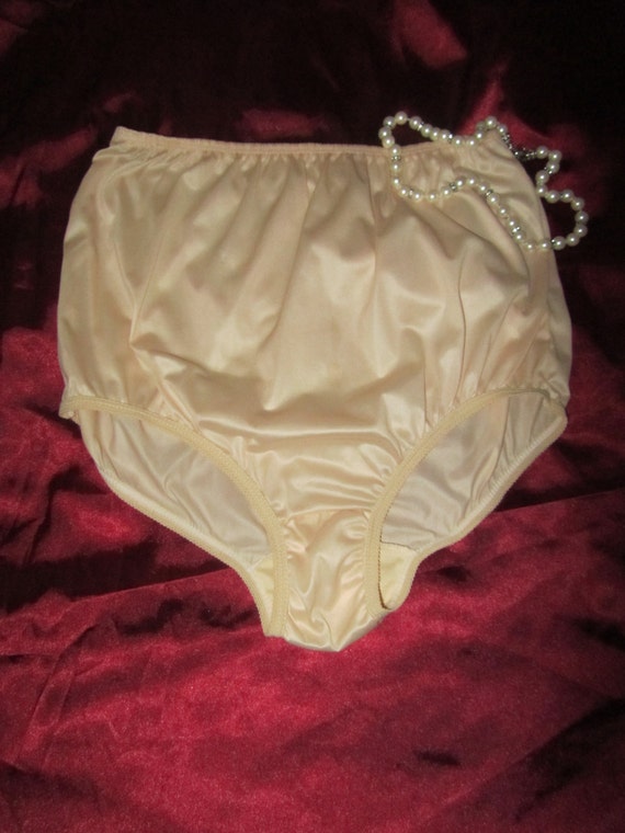 nylon panties 9/usa 18/au