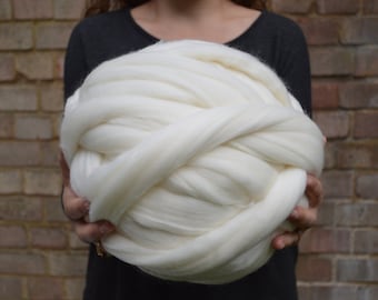 Raw Wool Roving -16 Micron Merino Spinning Fiber - 1 lb