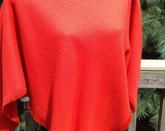 Red Handwoven Poncho Tissage Au Terroir Canada