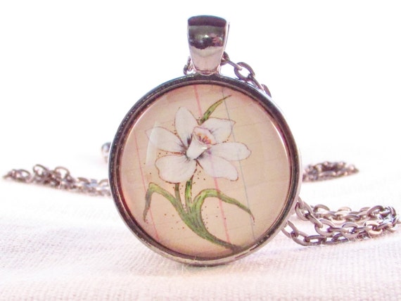 Flower Necklace  Narcissus  Flower Pendant  Statement Necklace 