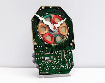 vintage record player clock, upcycled circuitboard clock, music lovers gift, gift for him, repurposed Turntable motor Circuit board Clock