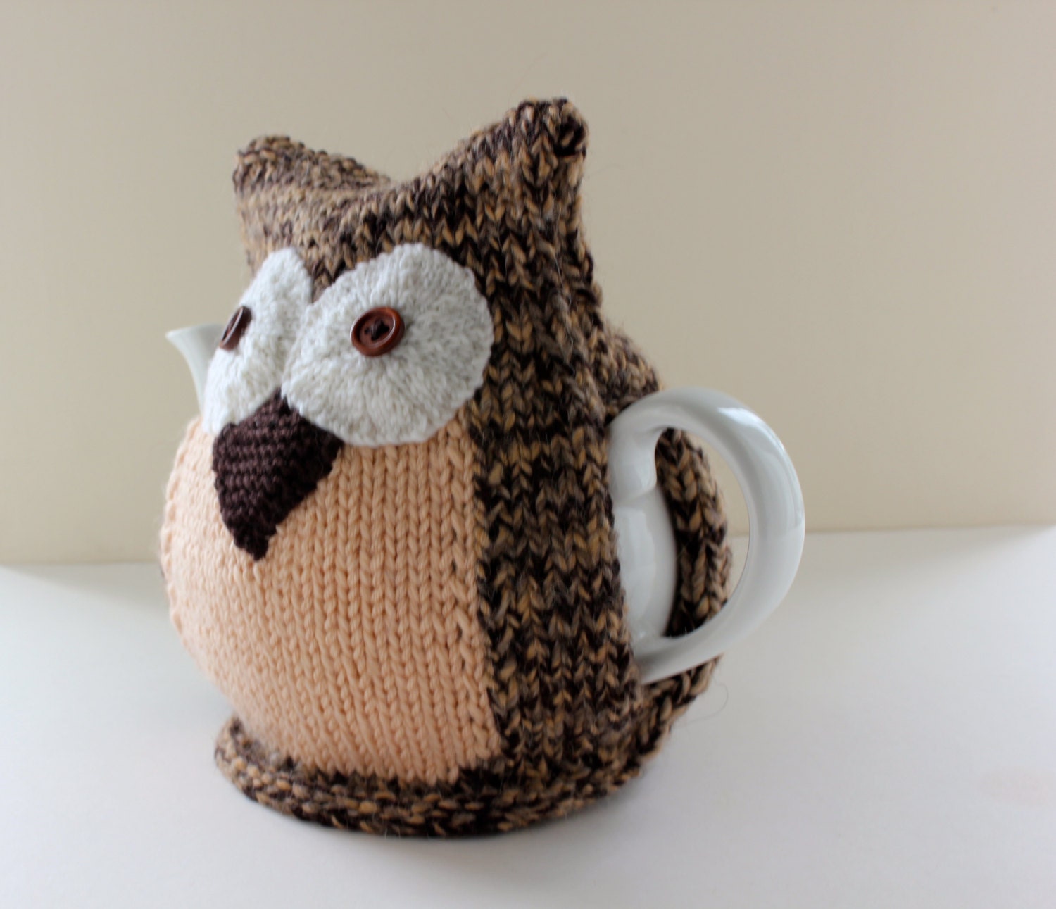 The 'Woodstock Owl' Tea Cosy in pure wool by