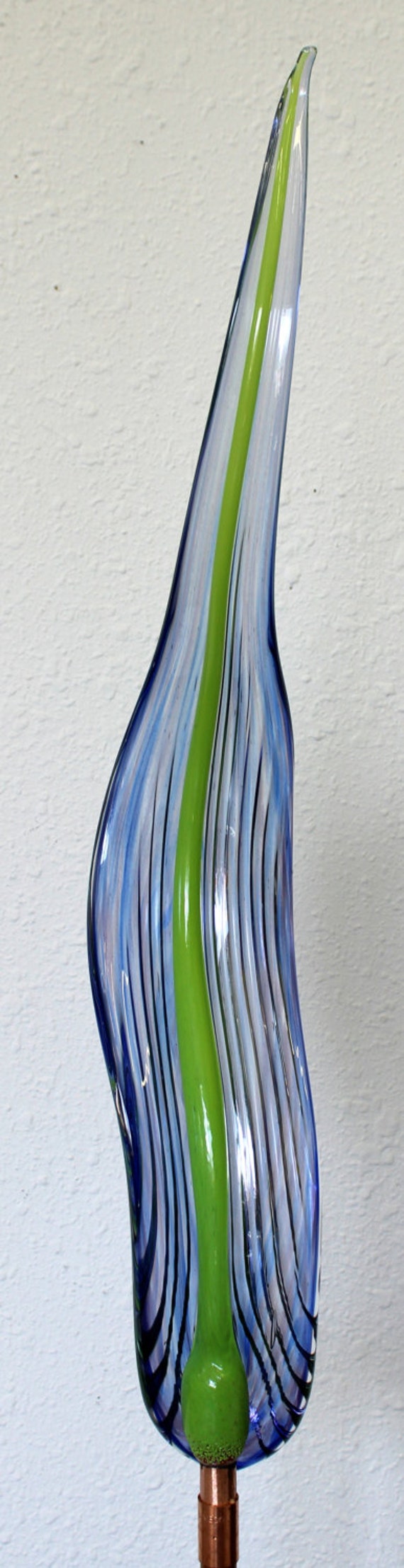 Hand Blown Glass Garden Art Outdoor Sculpture Decor BLUE LIGHT