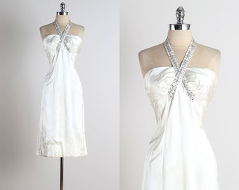 Twist of Fate . vintage 1950s dress . vintage satin dress . 4979