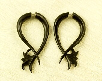 New Fake Gauges, Handmade, Horn Earrings, Cheaters, Organic, Plugs, Split, Tribal Style - Kreation Twists Horn