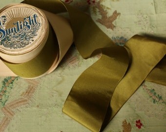 1.9 yards Antique silk taffeta ribbon deep olive green 2 3/16 " wide leaves making ribbonwork leaf millinery hat trim