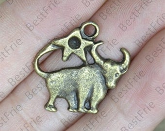 8 pcs of Antique brass charming constellation pendant,metal finding 20x22mm, constellation findings beads, Taurus pendant beads findings