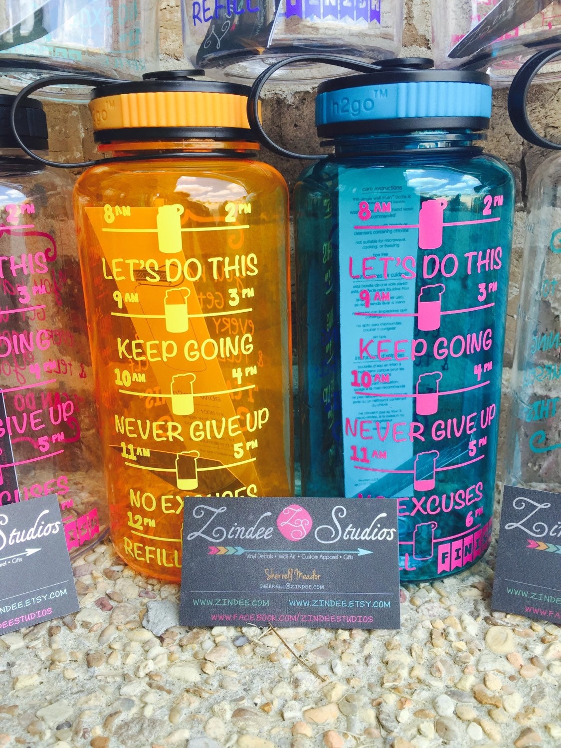 water-bottle-with-daily-schedule-for-water-bottle-and-quote