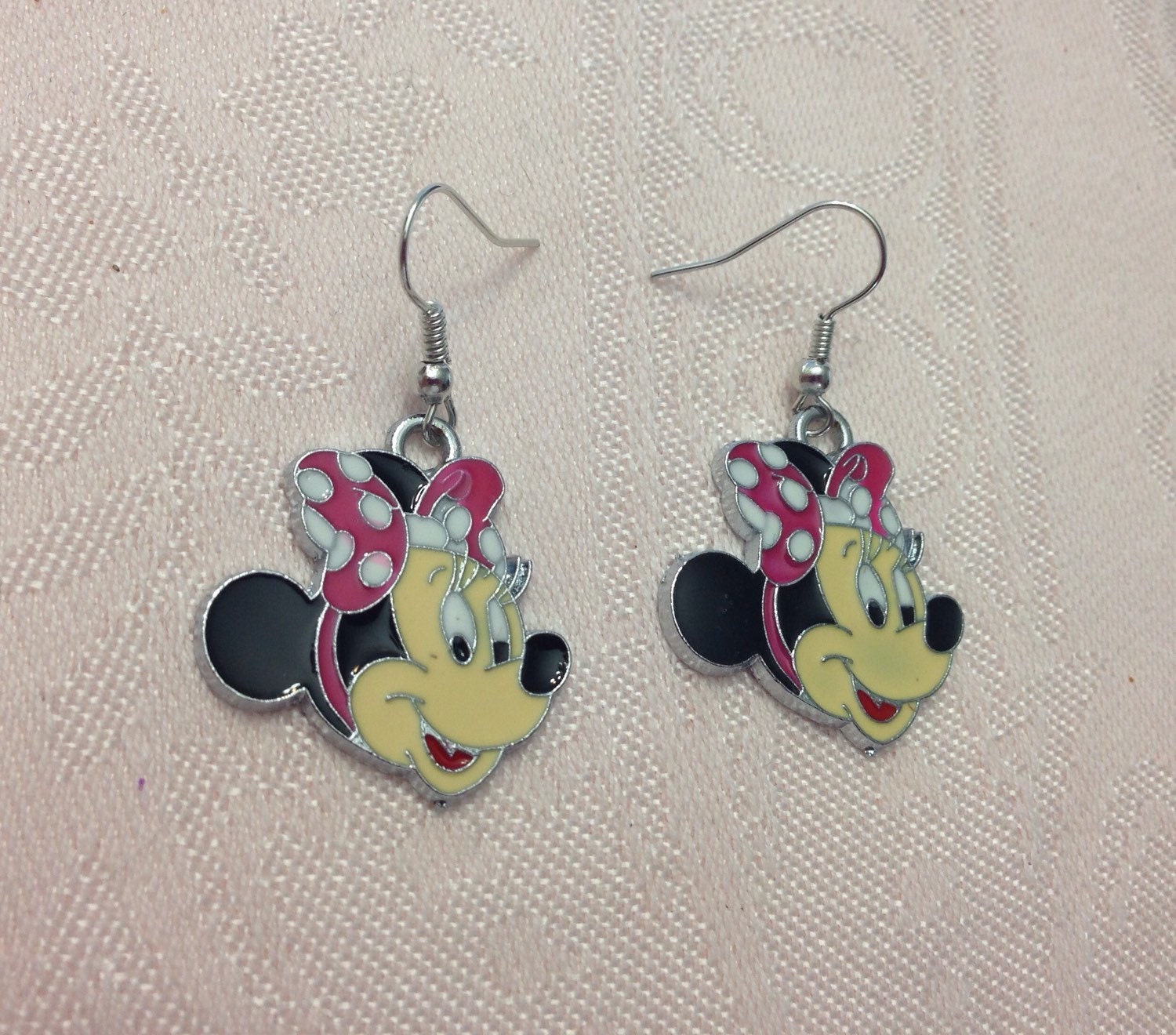 Minnie Mouse Disney Earrings