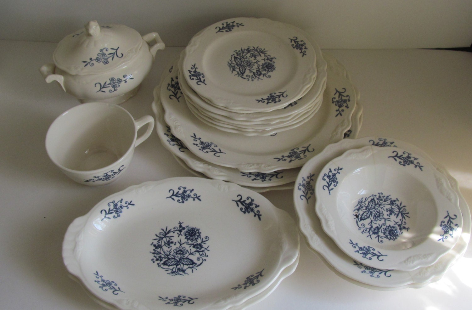18 pc Dresden Blue and White Dish Set Dinnerware set Heritage
