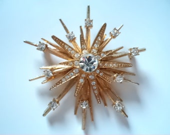 Vintage Signed Avon Goldtone Starburst Brooch/Pin (Stunning)
