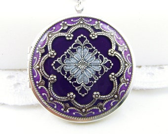 Violet/Purple Filigree Locket, Vintage Locket,Filigree Diamond Locket, Photo Locket, Valentine Gift For Her, Wedding Locket Picture Locket