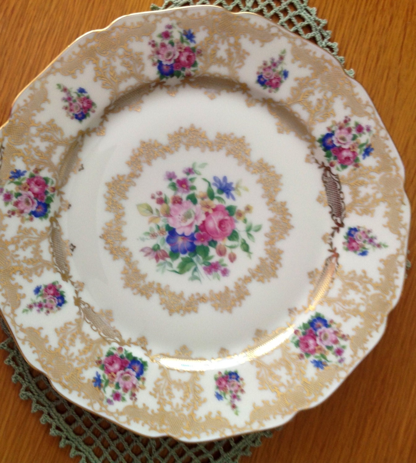 Royal Ivory Windsor “Noblesse” Plate Made in Czechoslovakia – Haute Juice