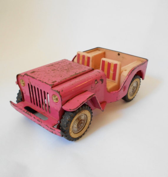 vintage jeep toy