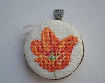 Macaroon hand cross stitch on Linen, jewelry purse,7.5 cm.