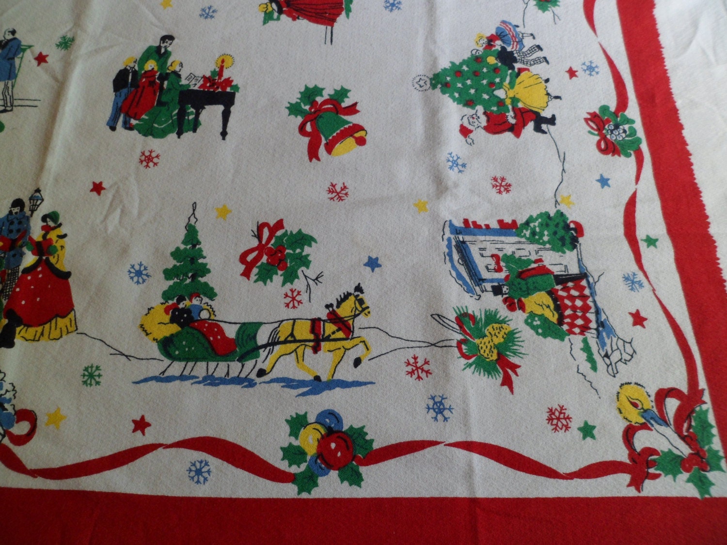 Vintage Christmas Tablecloth 51 x 46 Santa