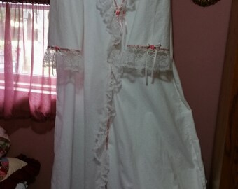 Handmade Victorian/Shabby Full Length Robe to go with your gowns.