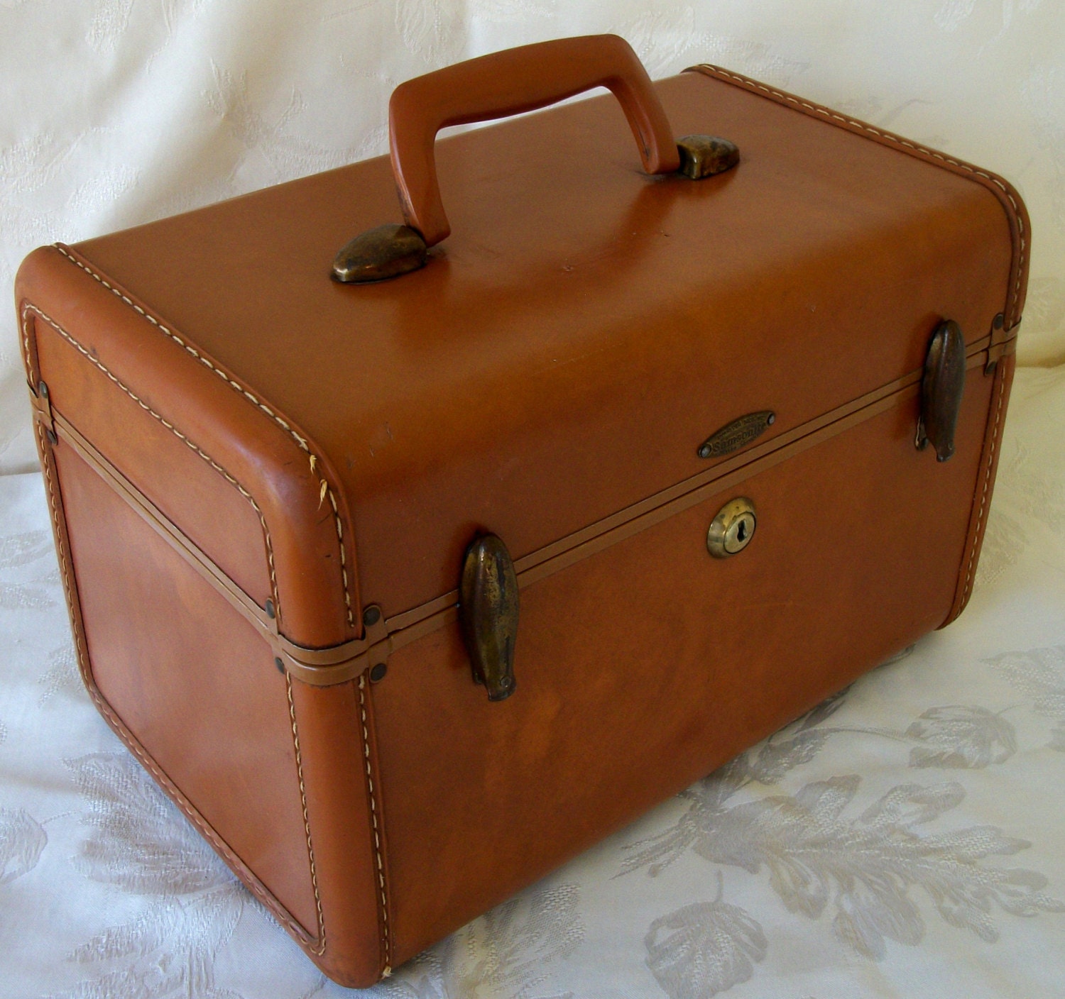 Vintage MidCentury Shwayder Samsonite Train Travel Case, Brown