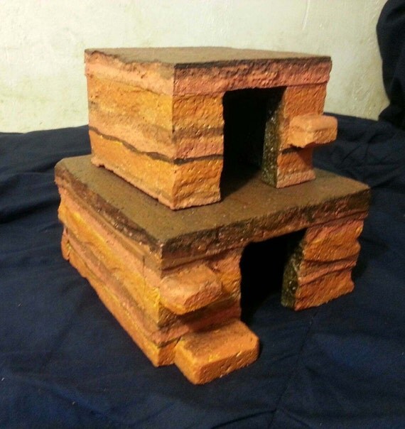 herphomes lizard hide reptile cave basking hide by Herphomes