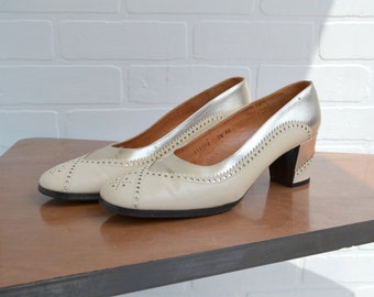1960s Palizzio Metallic Spectator Heels, Size 7 1/2 AA