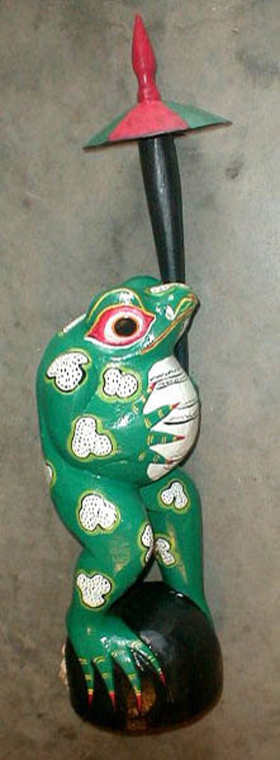 frog with umbrella garden statue