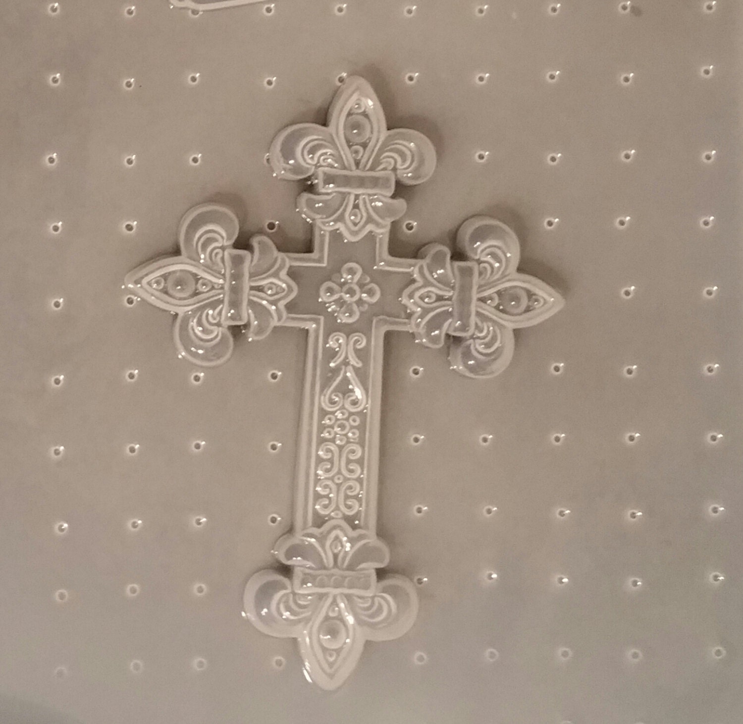 Sophisticated Cross Mold