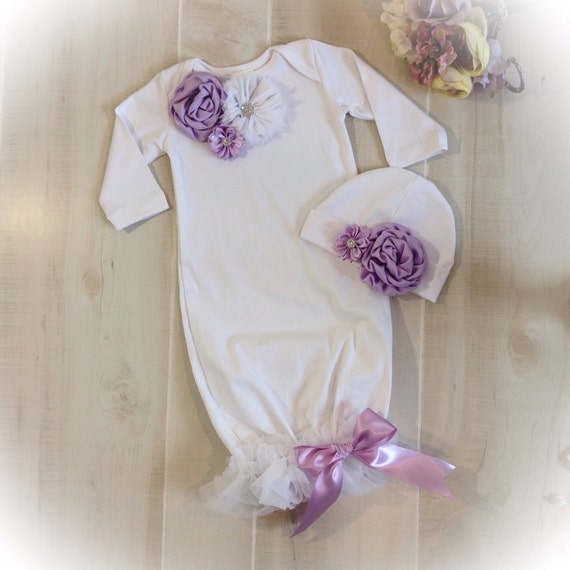 white newborn take home outfit