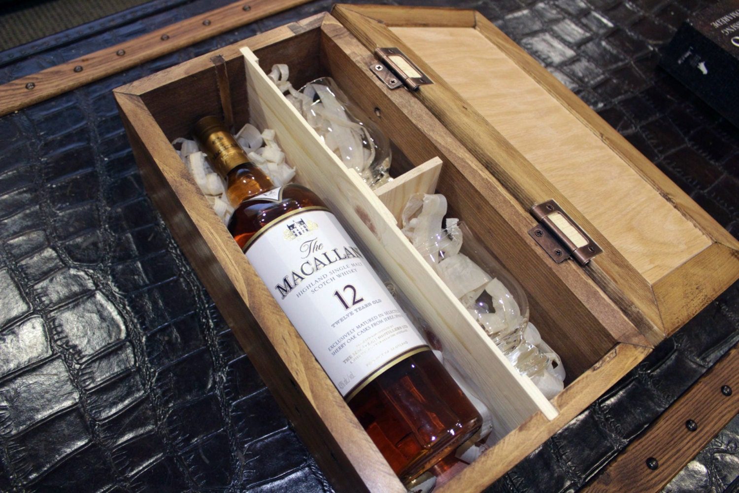 Personalized Scotch Whiskey Gift Box for Wedding Gift