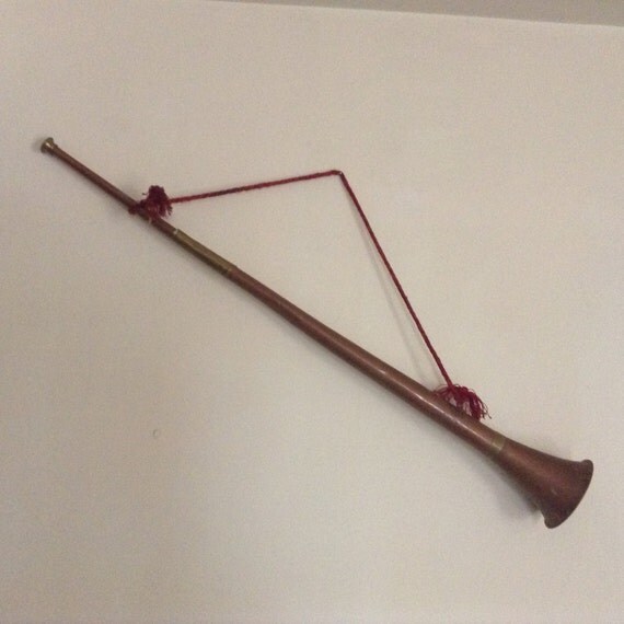 VINTAGE HUNTING HORN Retro item