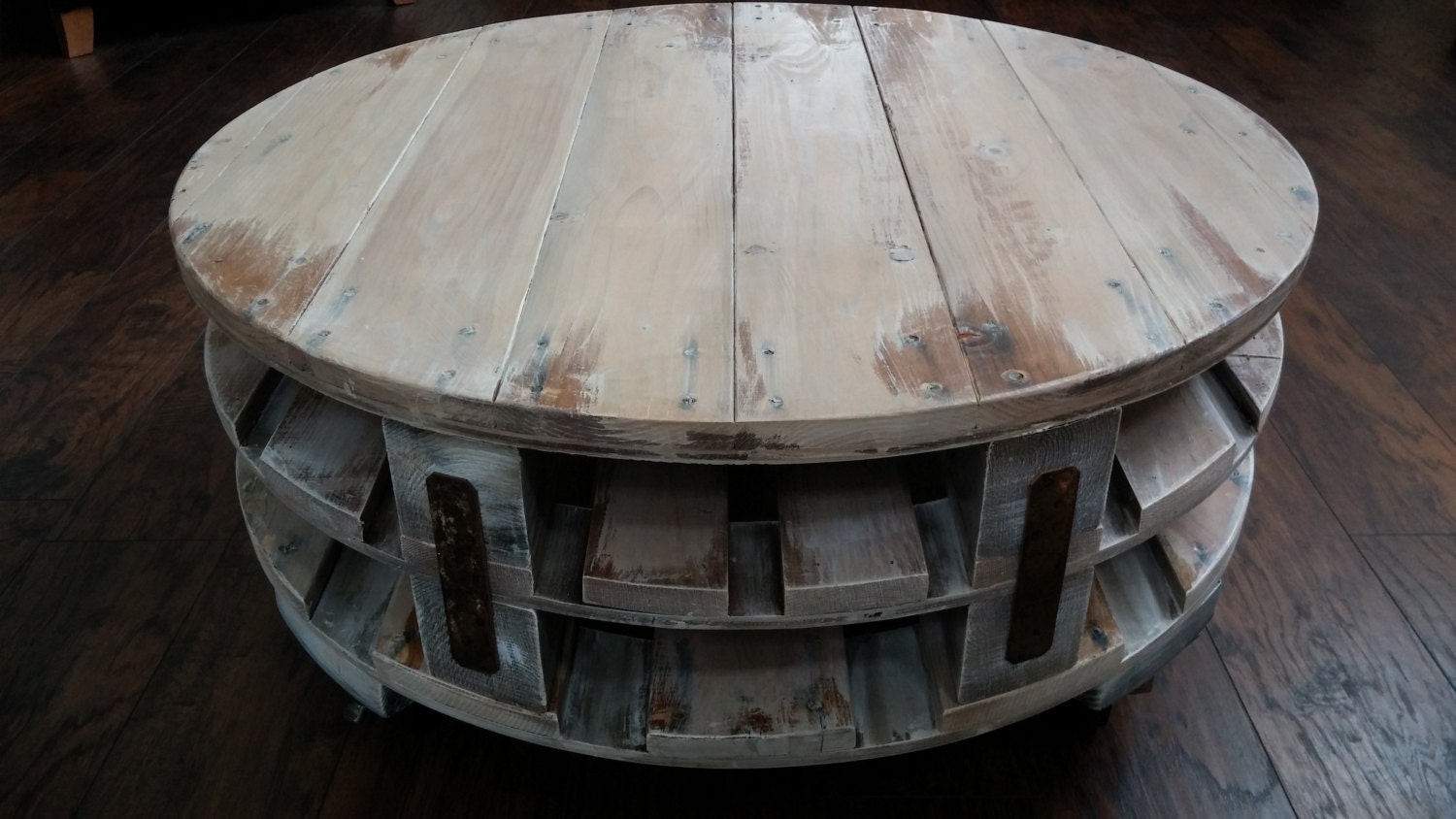 Round Industrial Chic Coffee Table Pallet Wood Coffee Table