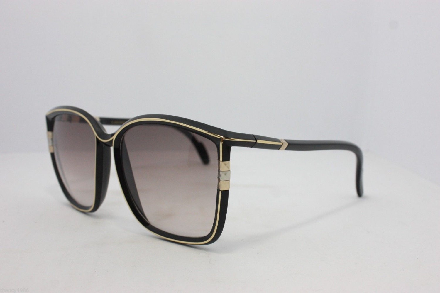 Leonard Vintage Sunglasses Made in France Gold Black Modele depose 03