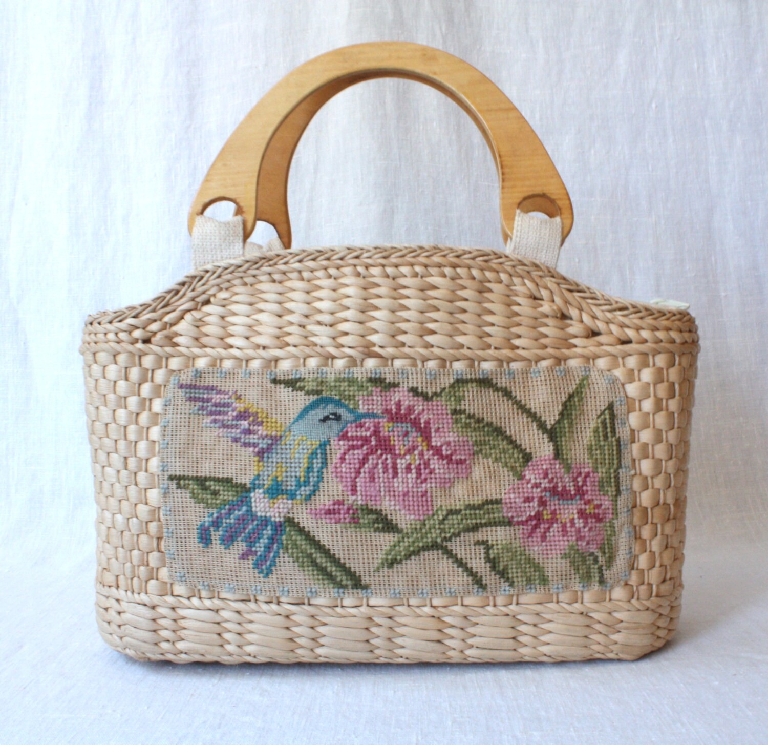 vintage straw bag / embroidered handbag / woven market bag
